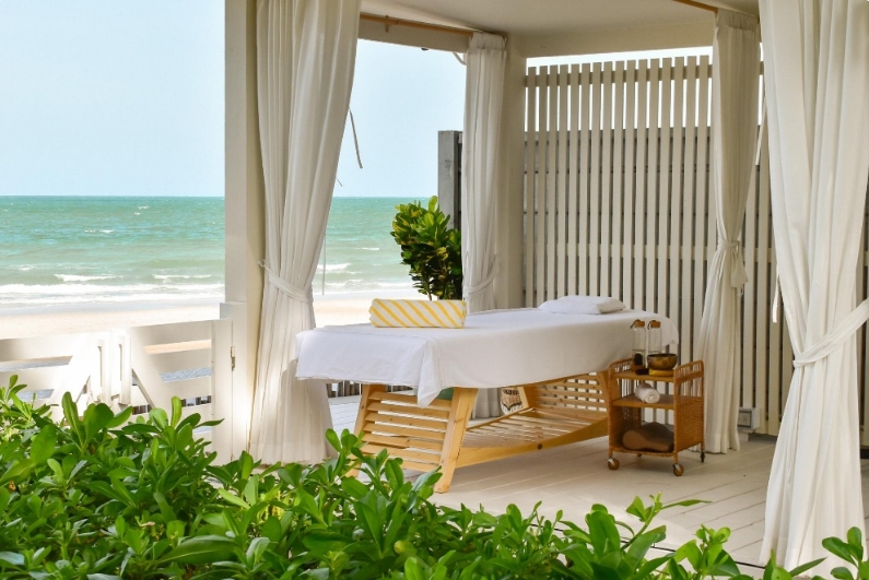 淡季不淡：The Standard, Hua Hin 度假酒店为康养体验注入趣味新意